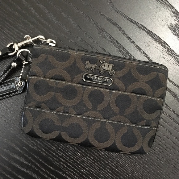 Coach Handbags - EUC Small Authentic Coach Wristlet Black